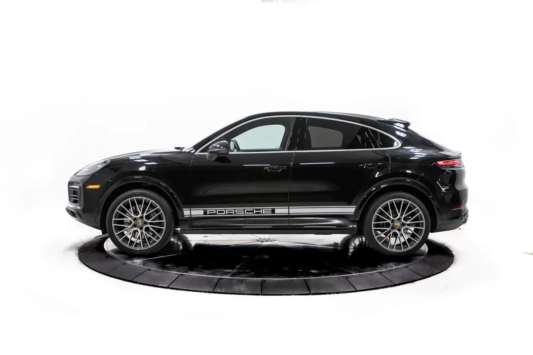 2022 Porsche 9Y0/9Y3 Cayenne - Image 2 of 7