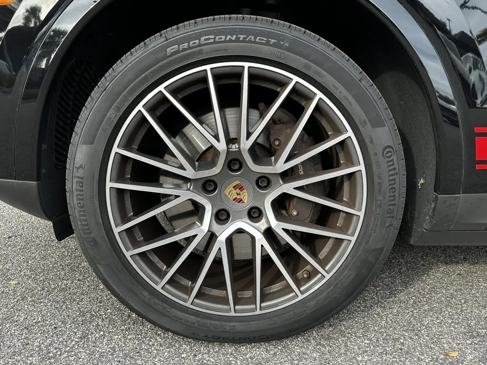 2022 Porsche 9Y0/9Y3 Cayenne - Image 5 of 5