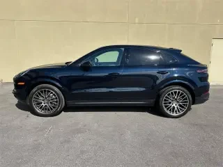 2022 Porsche 9Y0/9Y3 Cayenne - Image 2 of 4