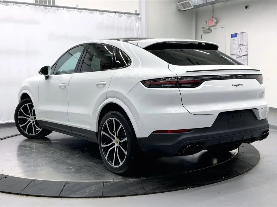 2022 Porsche 9Y0/9Y3 Cayenne - Image 3 of 11