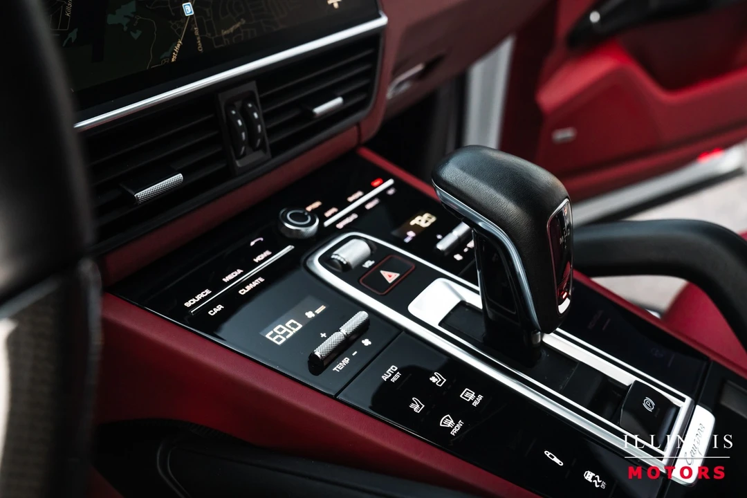 2022 Porsche 9Y0/9Y3 Cayenne Coupe - Image 24 of 31