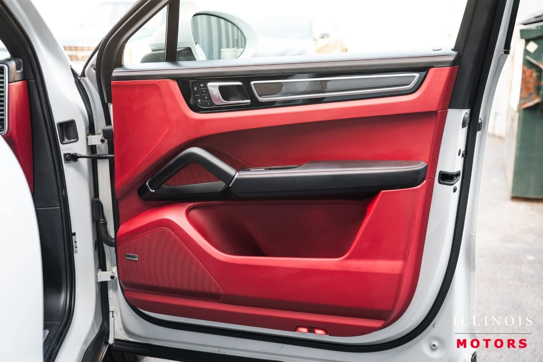 2022 Porsche 9Y0/9Y3 Cayenne Coupe - Image 27 of 31