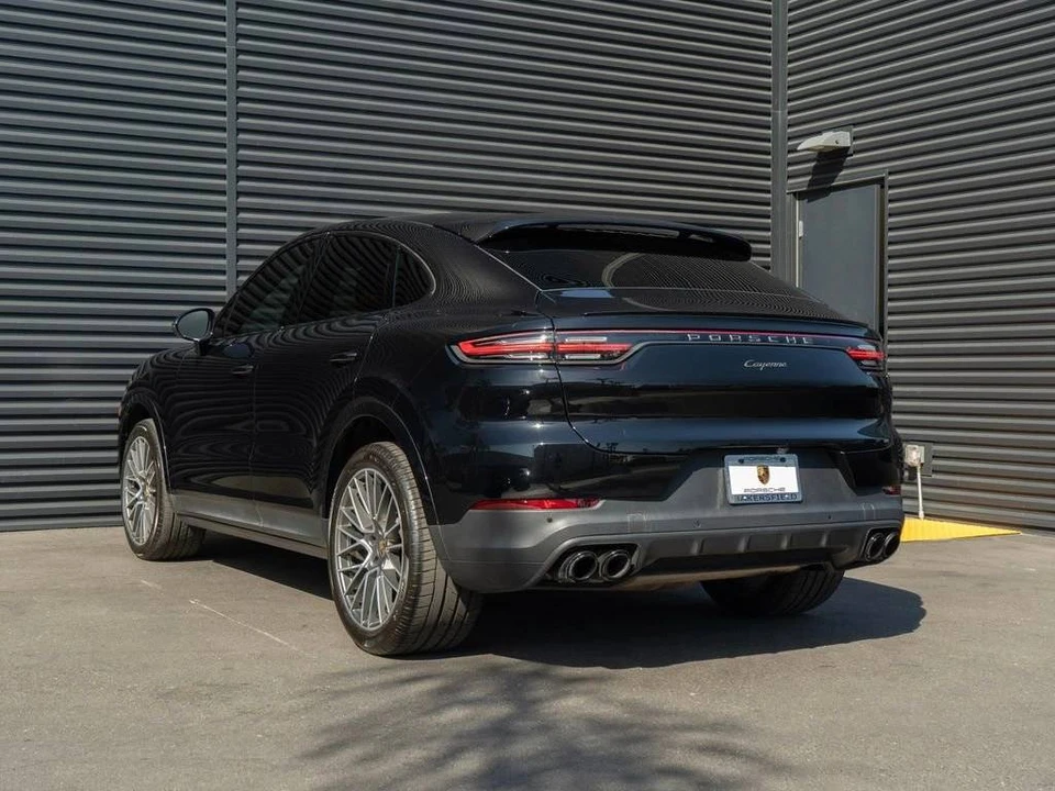 2022 Porsche 9Y0/9Y3 Cayenne Coupe - Image 3 of 5