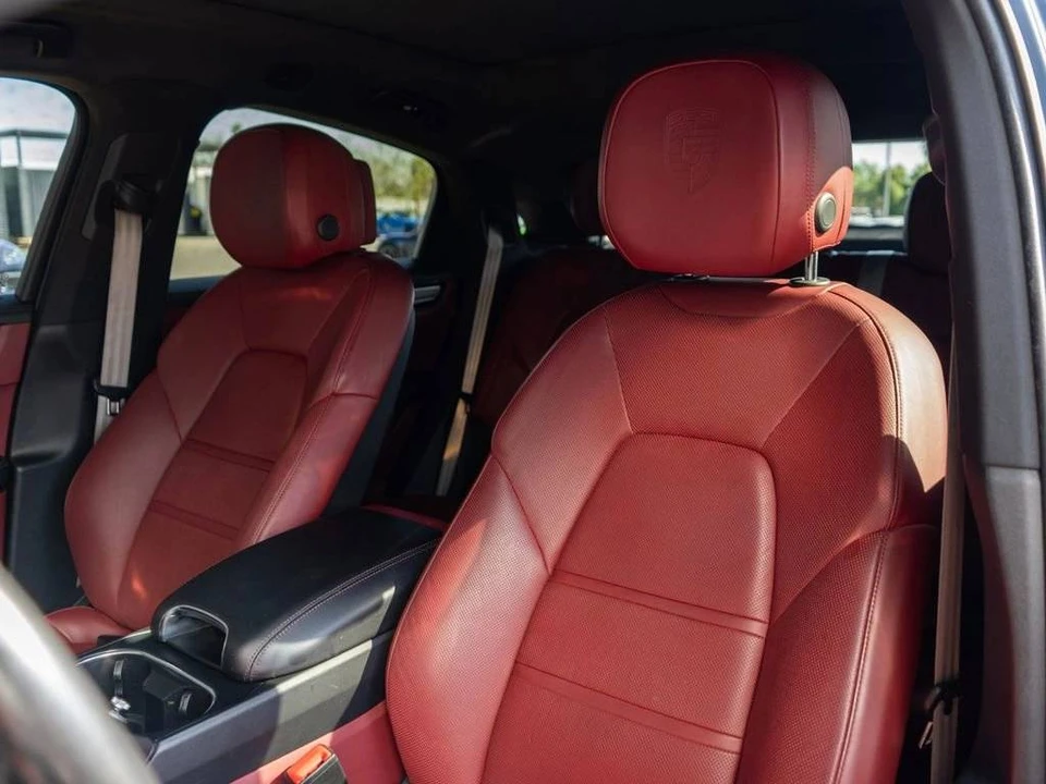 2022 Porsche 9Y0/9Y3 Cayenne Coupe - Image 4 of 5