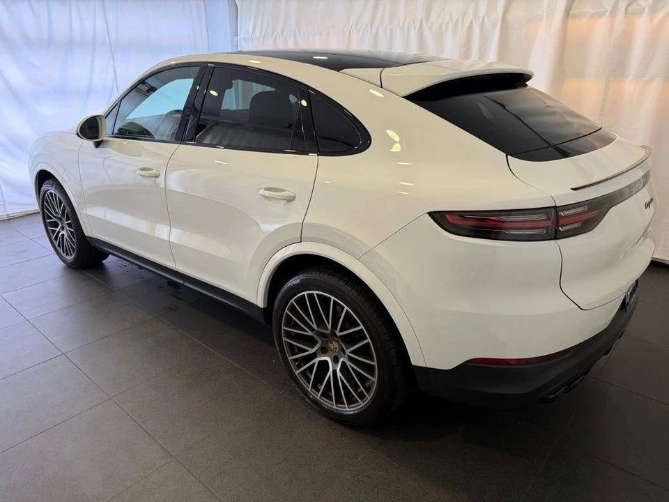 2022 Porsche 9Y0/9Y3 Cayenne Coupe - Image 3 of 5