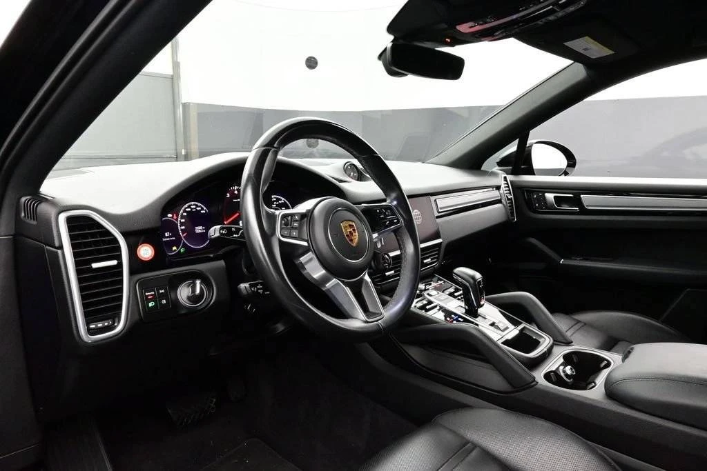 2022 Porsche 9Y0/9Y3 Cayenne Coupe - Image 4 of 5