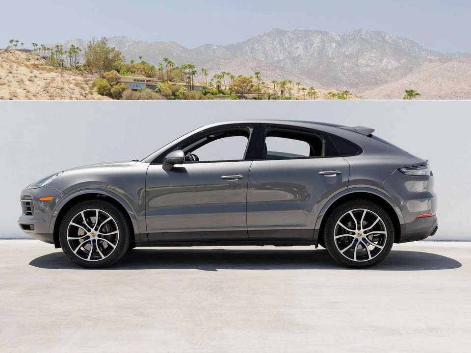 2022 Porsche 9Y0/9Y3 Cayenne Coupe - Image 2 of 5