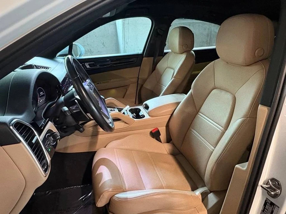 2022 Porsche 9Y0/9Y3 Cayenne Coupe - Image 4 of 5
