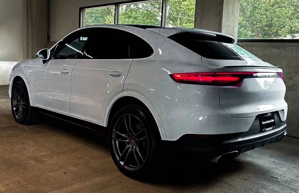 2022 Porsche 9Y0/9Y3 Cayenne Coupe - Image 2 of 5