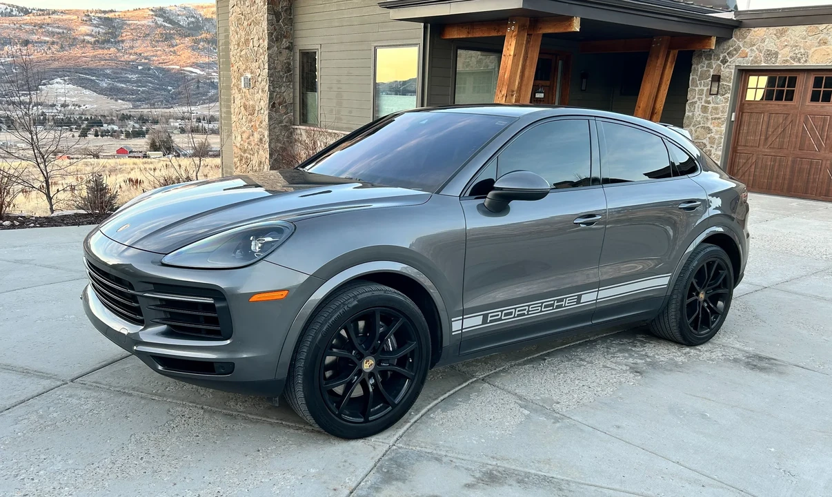2022 Porsche 9Y0/9Y3 Cayenne Coupe - Image 2 of 31