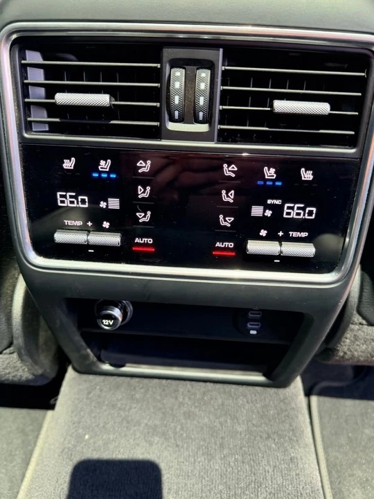 2022 Porsche 9Y0/9Y3 Cayenne - Image 15 of 18