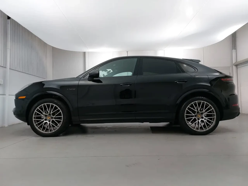 2022 Porsche 9Y0/9Y3 Cayenne - Image 2 of 7