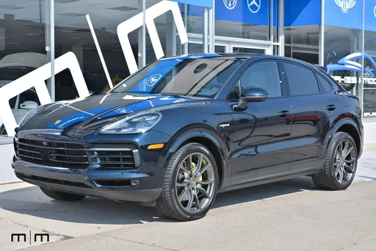 2022 Porsche Cayenne E-Hybrid Coupe