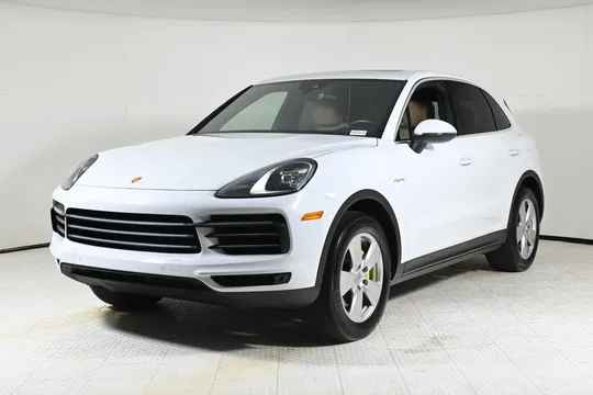 2022 Porsche Cayenne E-Hybrid