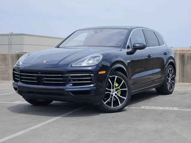 2022 Porsche 9Y0/9Y3 Cayenne - Image 2 of 31