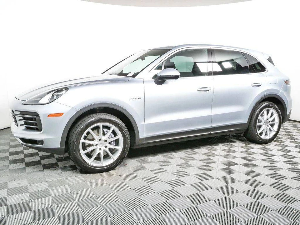 2022 Porsche 9Y0/9Y3 Cayenne - Image 2 of 5