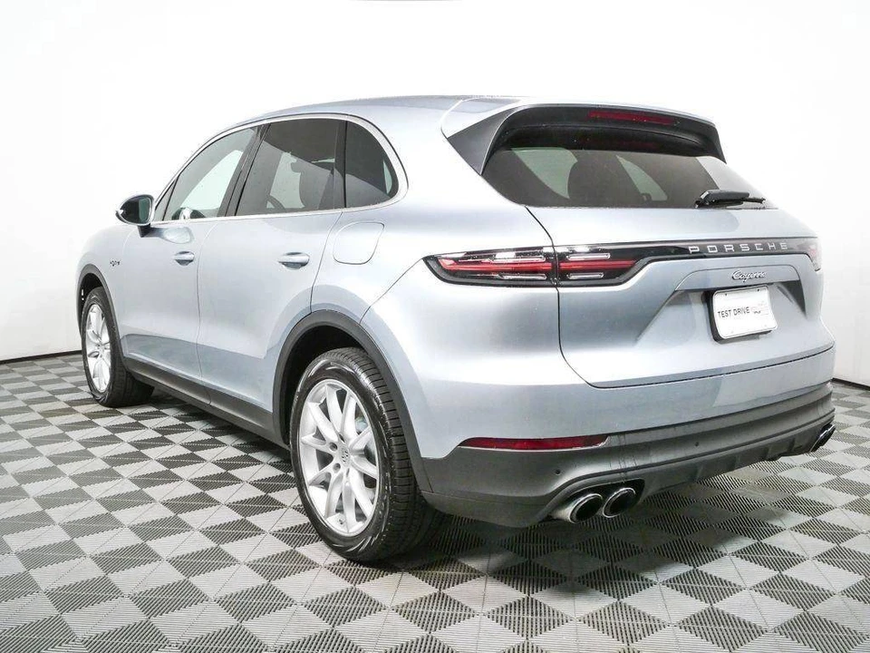 2022 Porsche 9Y0/9Y3 Cayenne - Image 3 of 5