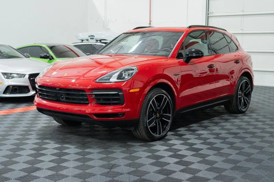 2022 Porsche 9Y0/9Y3 Cayenne - Image 3 of 20