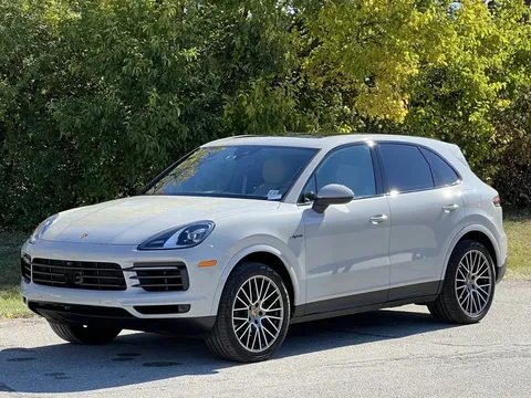 2022 Porsche Cayenne E-Hybrid Platinum Edition
