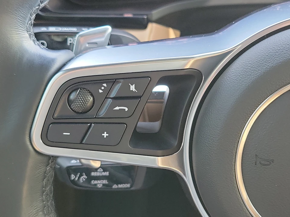 2022 Porsche 9Y0/9Y3 Cayenne - Image 29 of 31