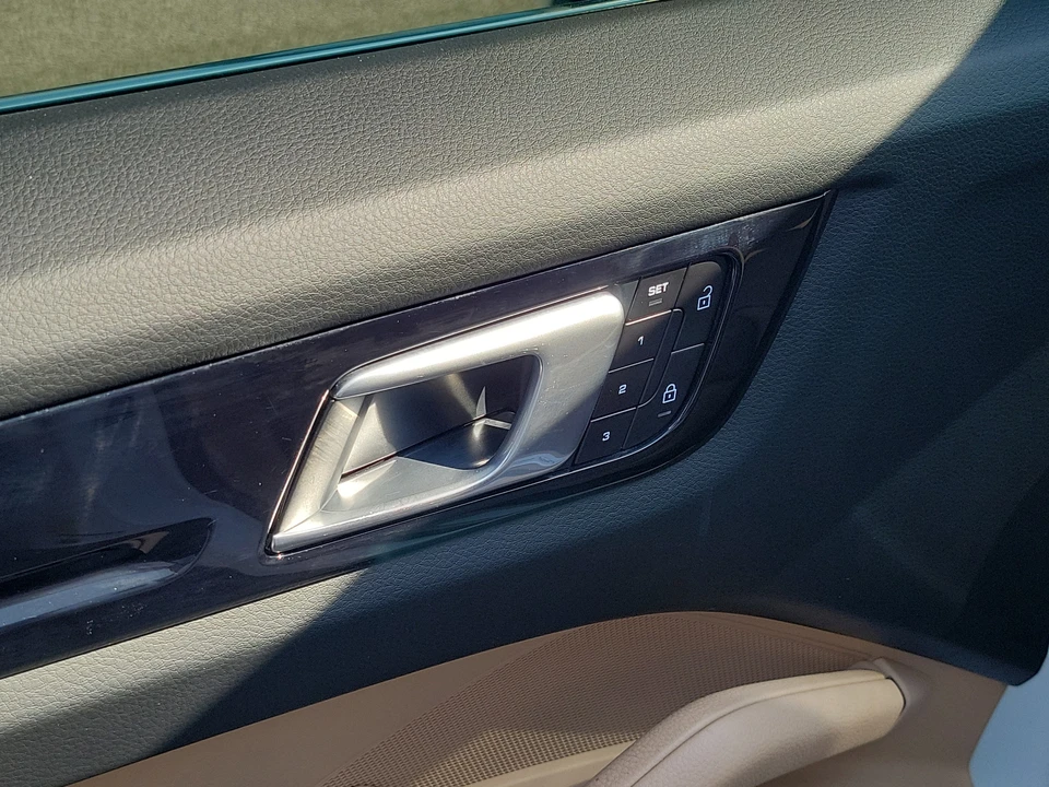 2022 Porsche 9Y0/9Y3 Cayenne - Image 27 of 31