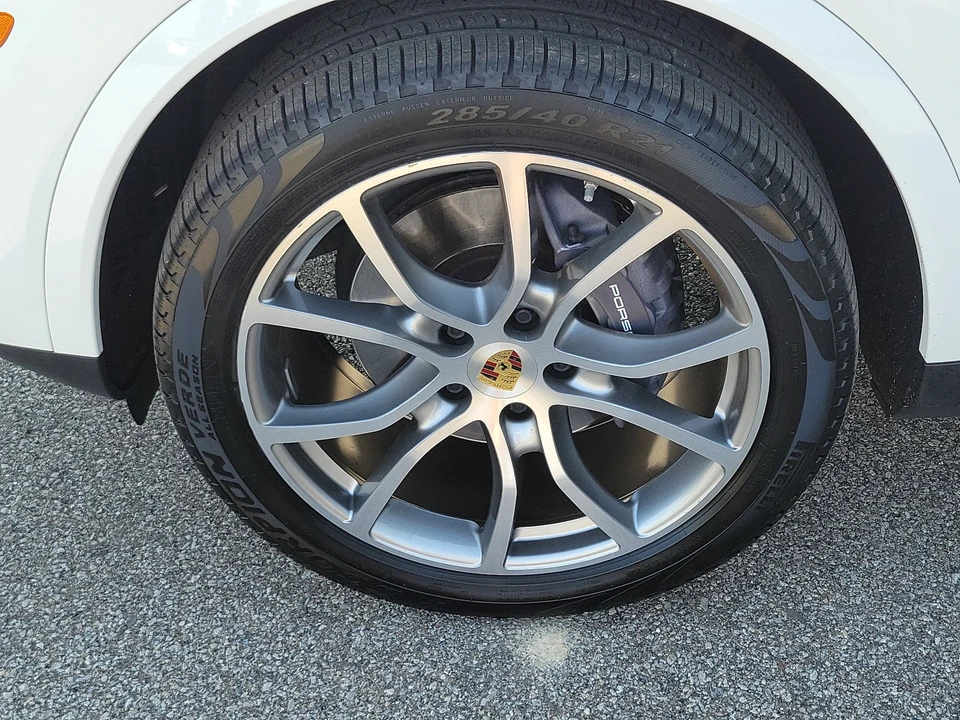 2022 Porsche 9Y0/9Y3 Cayenne - Image 14 of 31