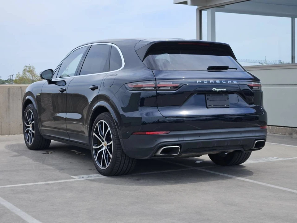 2022 Porsche 9Y0/9Y3 Cayenne - Image 3 of 5