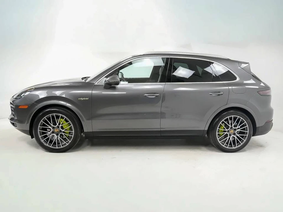 2022 Porsche 9Y0/9Y3 Cayenne - Image 2 of 5