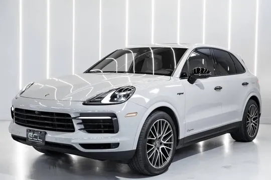 2022 Porsche Cayenne E-Hybrid