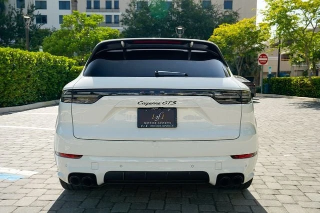 2022 Porsche 9Y0/9Y3 Cayenne GTS - Image 22 of 31