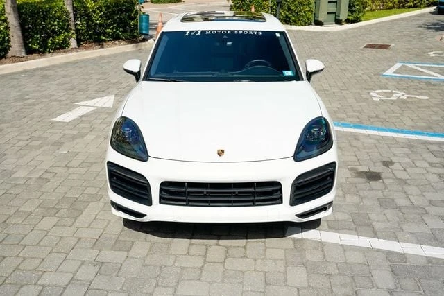 2022 Porsche 9Y0/9Y3 Cayenne GTS - Image 5 of 31