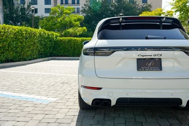 2022 Porsche 9Y0/9Y3 Cayenne GTS - Image 24 of 31