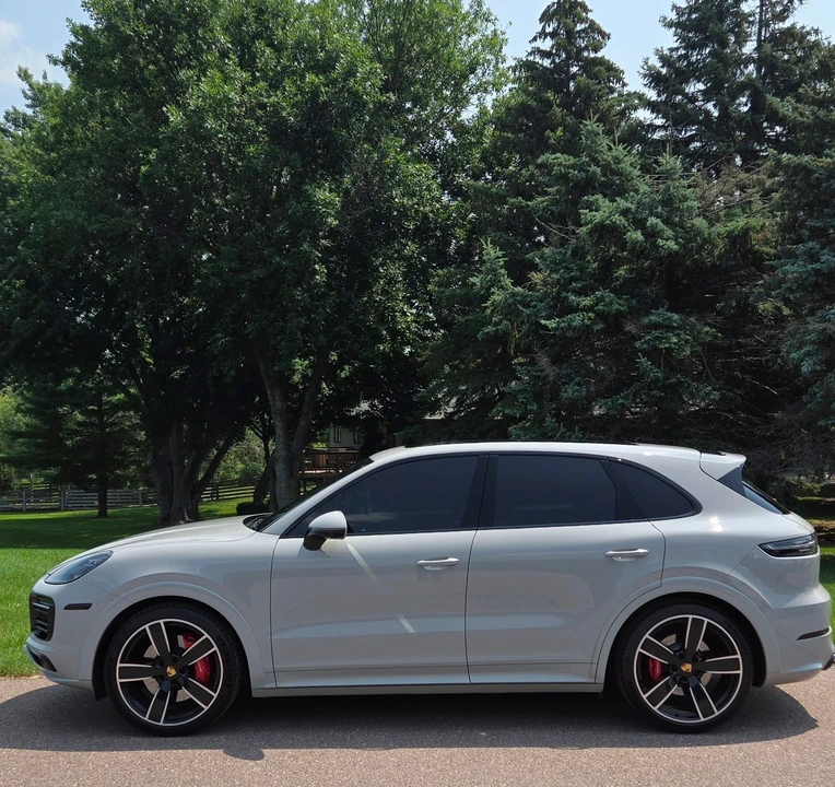 2022 Porsche 9Y0/9Y3 Cayenne GTS - Image 5 of 15