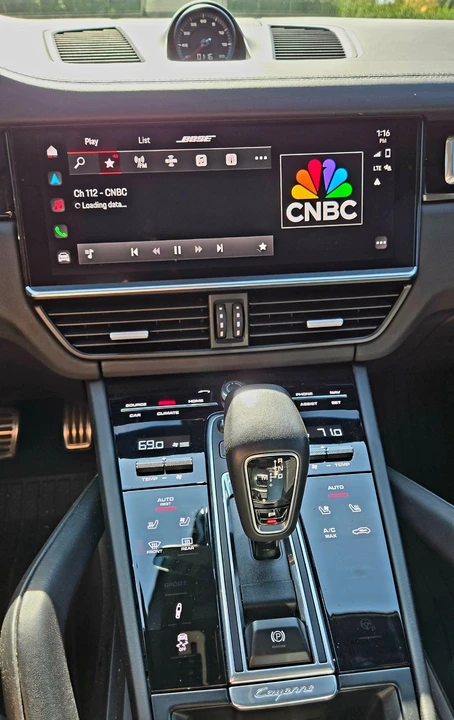 2022 Porsche 9Y0/9Y3 Cayenne GTS - Image 14 of 15