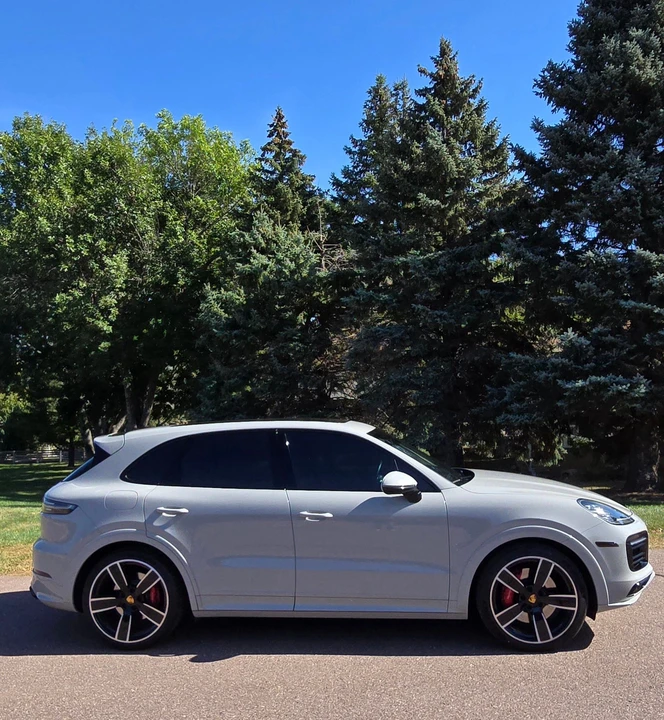 2022 Porsche 9Y0/9Y3 Cayenne GTS - Image 10 of 15