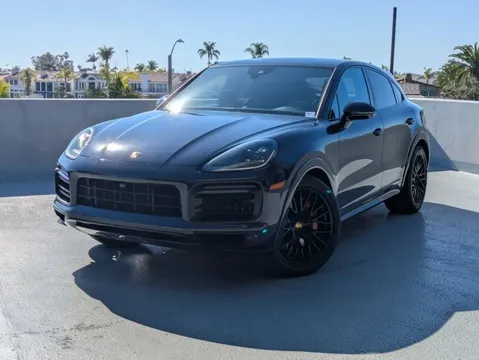 2022 Porsche Cayenne GTS Coupe