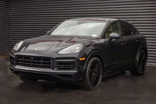 2022 Porsche Cayenne GTS Coupe