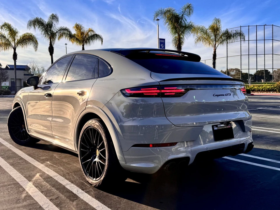 2022 Porsche 9Y0/9Y3 Cayenne GTS - Image 6 of 19