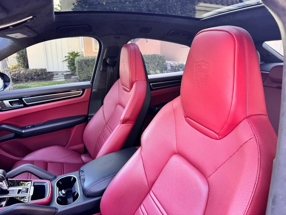 2022 Porsche 9Y0/9Y3 Cayenne GTS - Image 9 of 19