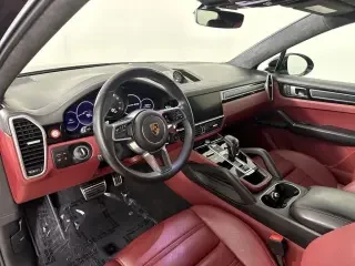 2022 Porsche 9Y0/9Y3 Cayenne GTS - Image 29 of 31