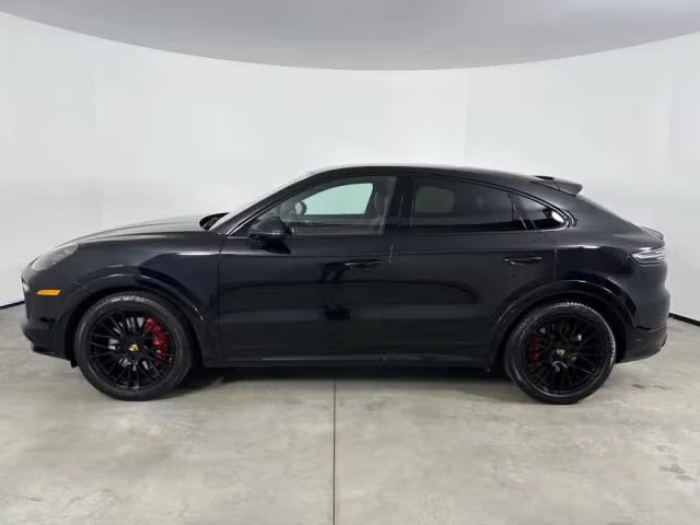 2022 Porsche 9Y0/9Y3 Cayenne GTS - Image 10 of 31