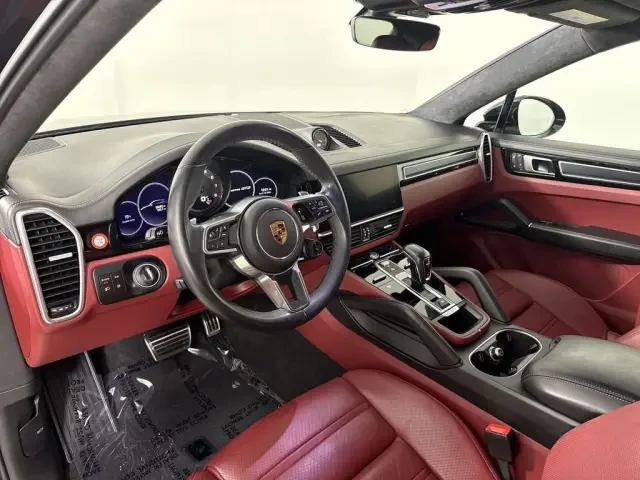2022 Porsche 9Y0/9Y3 Cayenne GTS - Image 30 of 31