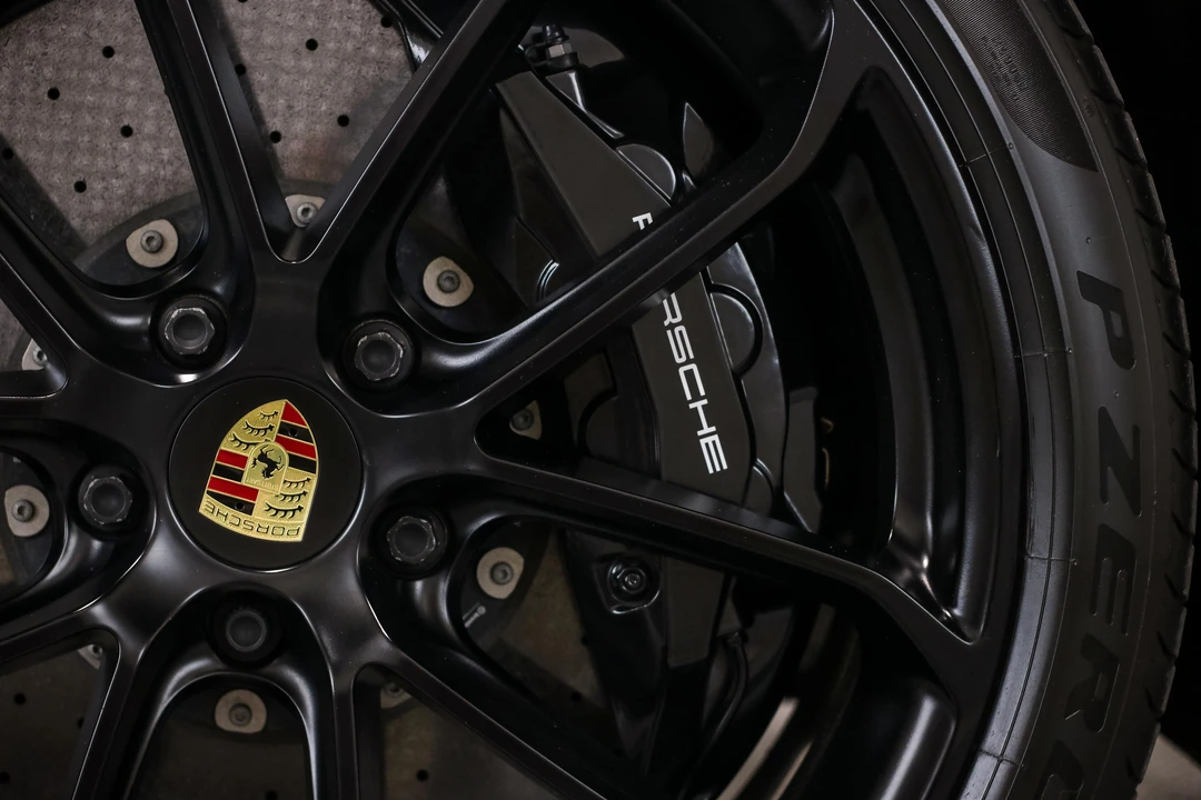 2022 Porsche 9Y0/9Y3 Cayenne GTS - Image 30 of 31