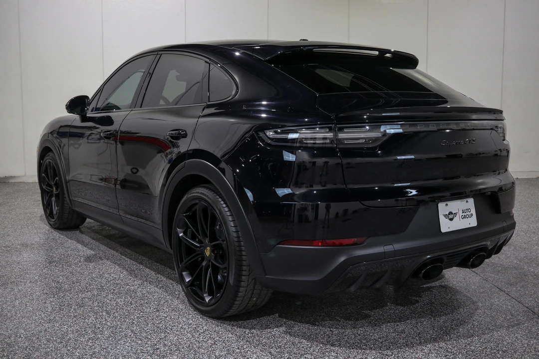 2022 Porsche 9Y0/9Y3 Cayenne GTS - Image 10 of 31