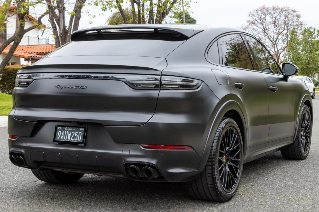 2022 Porsche 9Y0/9Y3 Cayenne GTS - Image 4 of 31