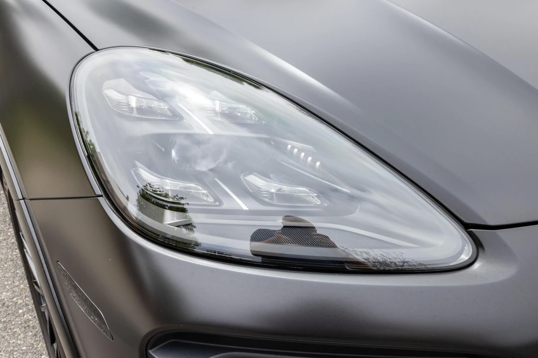 2022 Porsche 9Y0/9Y3 Cayenne GTS - Image 11 of 31