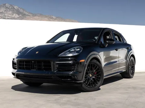 2022 Porsche Cayenne GTS Coupe