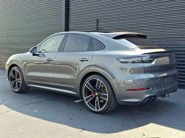 2022 Porsche 9Y0/9Y3 Cayenne GTS - Image 3 of 5