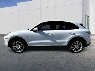 2022 Porsche 9Y0/9Y3 Cayenne - Image 2 of 4