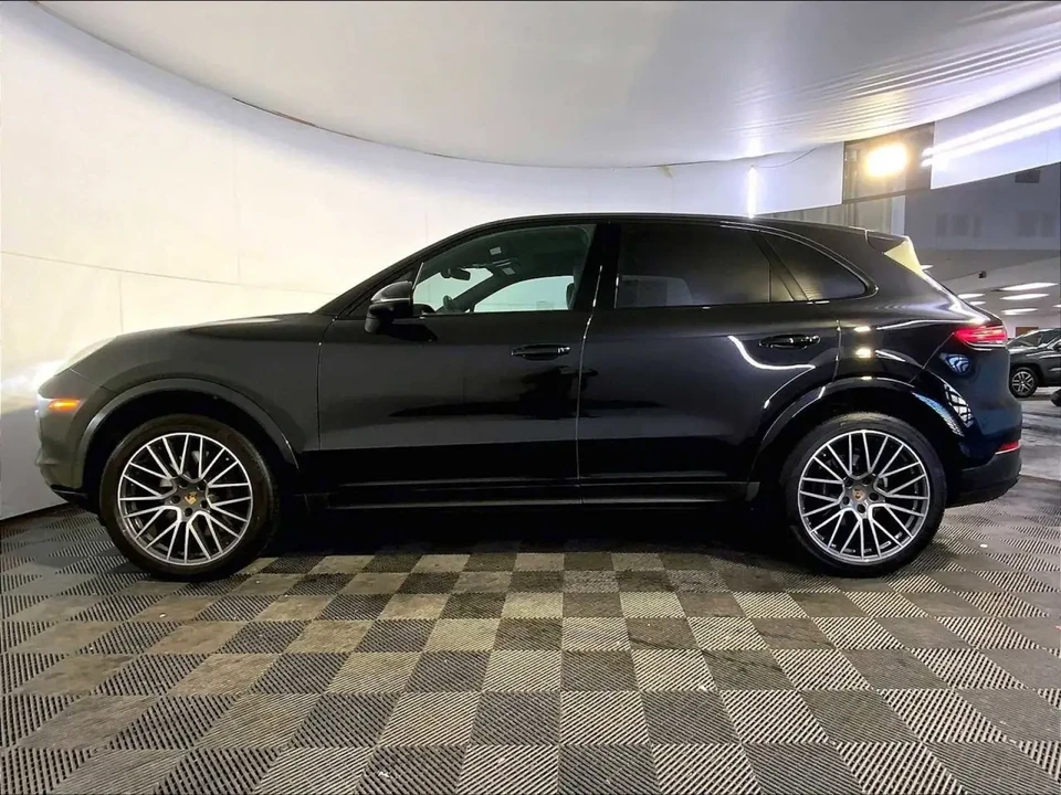 2022 Porsche 9Y0/9Y3 Cayenne - Image 2 of 7